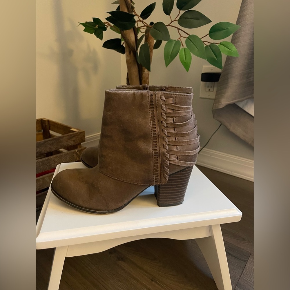 Ankle boots